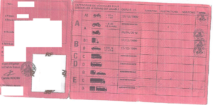 Exemple d’un permis de conduire ancien format dit « permis rose ». 
